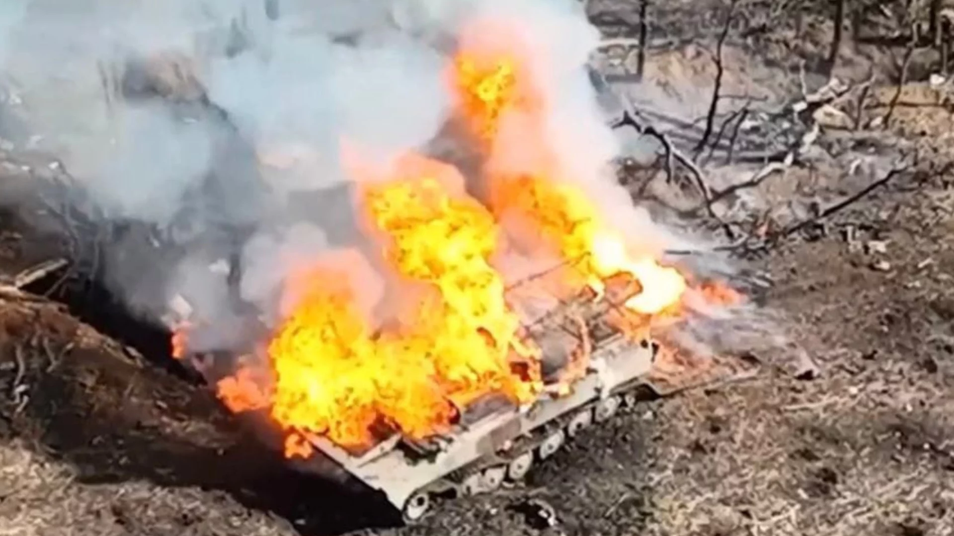 Посред нощ: Унищожена руска военна колона в Курска област (ВИДЕО, 18+)