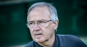 {{ otherArticle[0].article.title }}