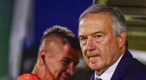 {{ otherArticle[0].article.title }}