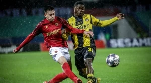 {{ otherArticle[0].article.title }}