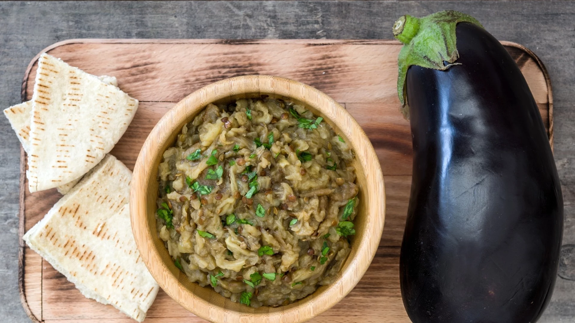 Не сте опитвали по-вкусна разядка с патладжан и чесън