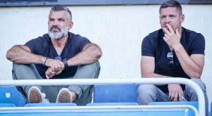 {{ otherArticle[0].article.title }}