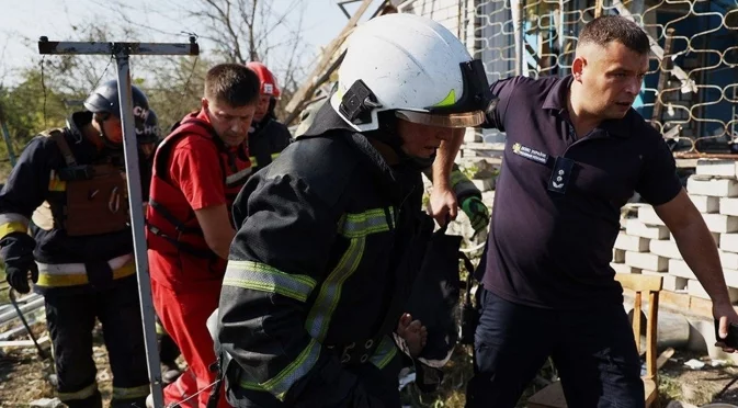 Бомбоубежищата в Украйна отново са пълни с хора, жесток режим на тока в цялата страна (ОБЗОР)