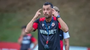 {{ otherArticle[0].article.title }}