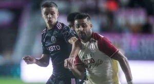 Ромео Бекъм изостави футбола, за да прави кариера в модата