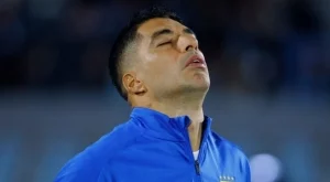 С много емоции, сълзи, но без победа: Луис Суарес се сбогува с националния отбор на Уругвай (ВИДЕО)