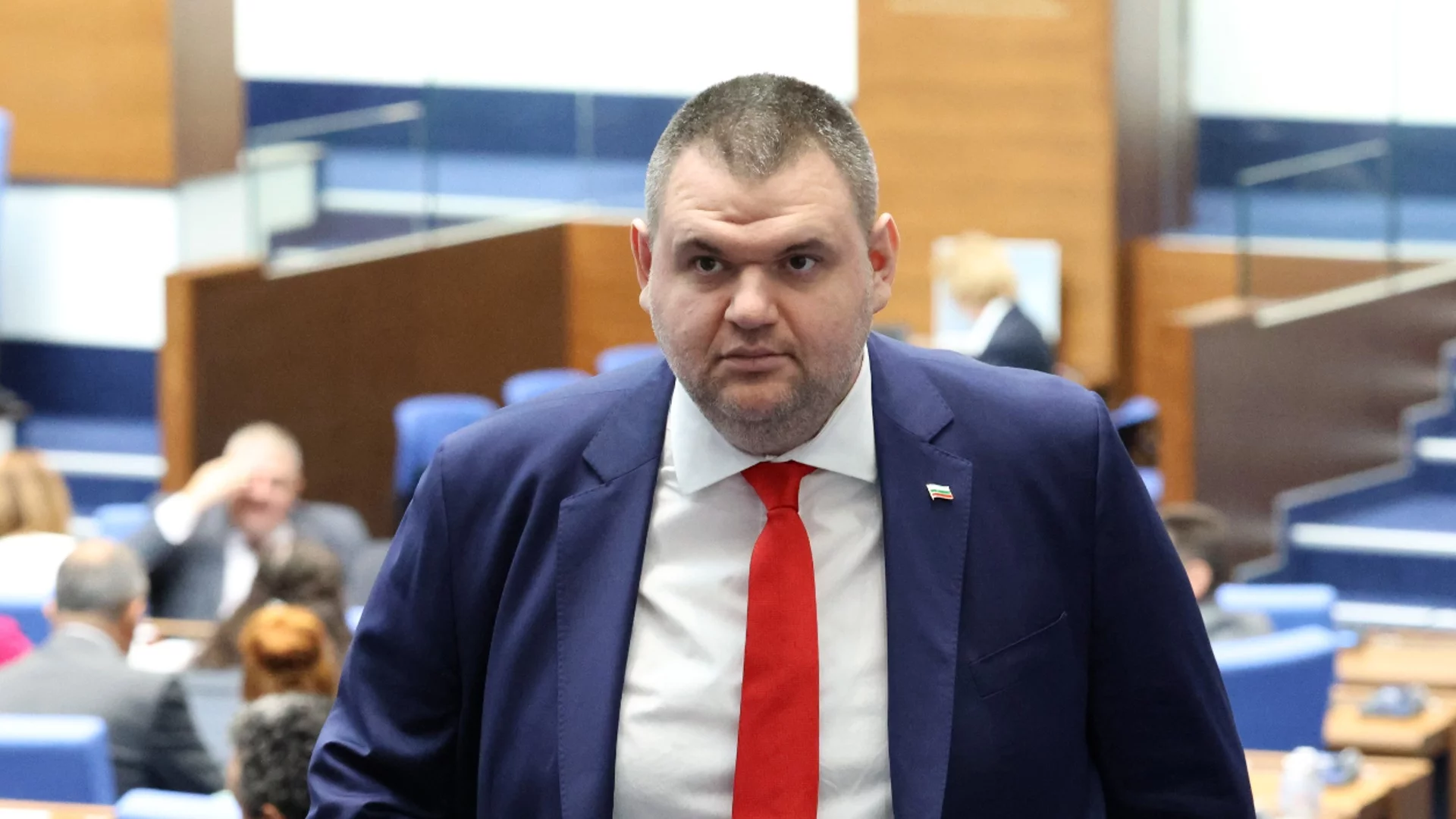 Пеевски възропта пред ЦИК срещу регистрацията на ДПС без него и обжалва отказа пред ВАС