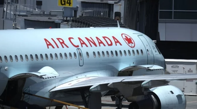 Споразумение с пилотите предотврати катастрофална стачка в Air Canada 