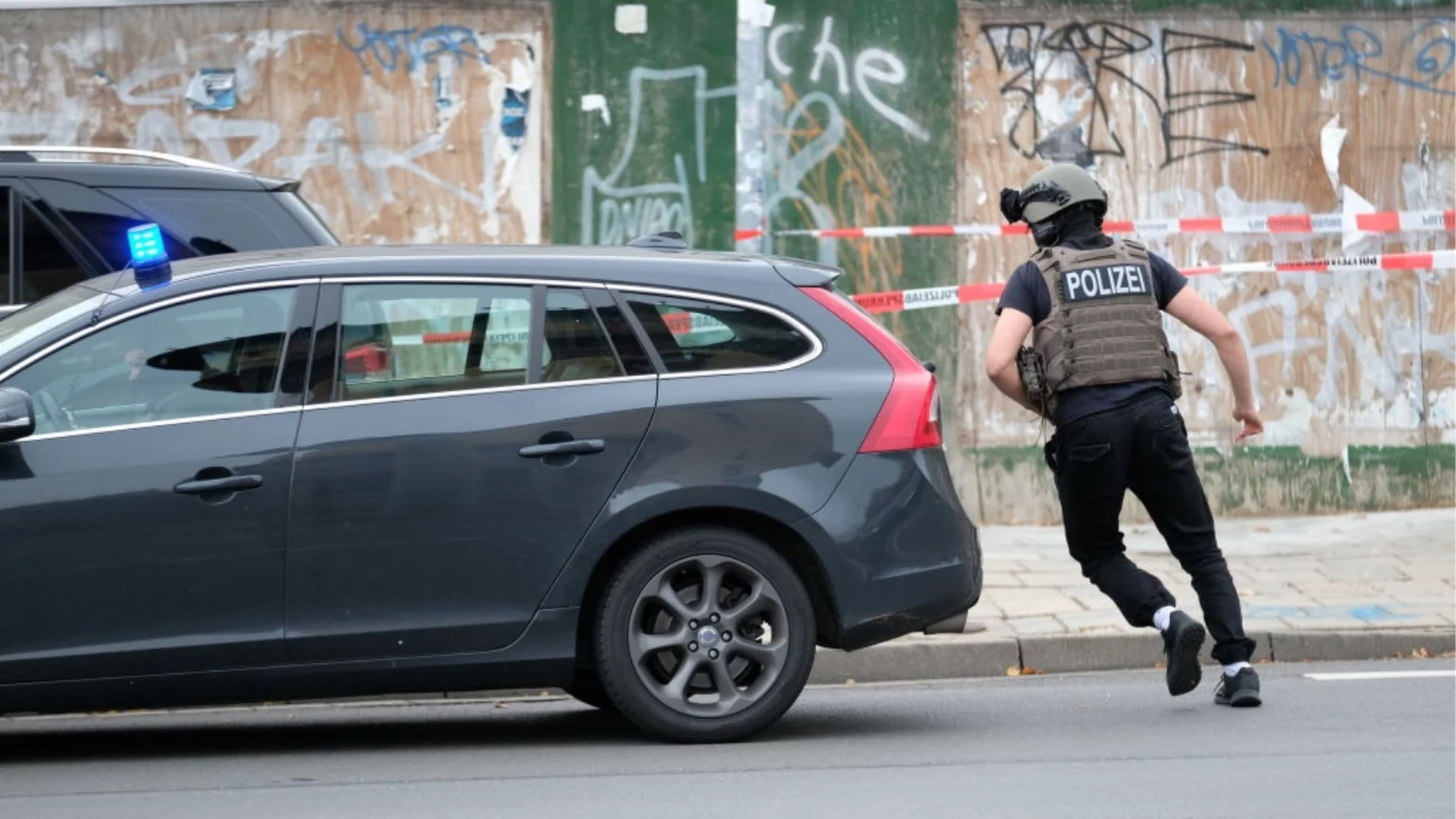 Полицейска операция след взрив в центъра на Кьолн