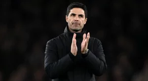 Арсенал готви изненадващ ход за Жул Кунде от Барселона - сумата спасява каталунците?