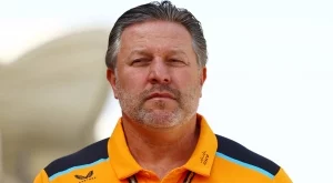 Ред Бул и Ферари се оплакаха от задното крило на Макларън