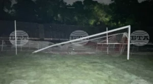 Хулиганите на Партизан минаха тези на ЦСКА в израз на недоволство към ръководството (ВИДЕО)