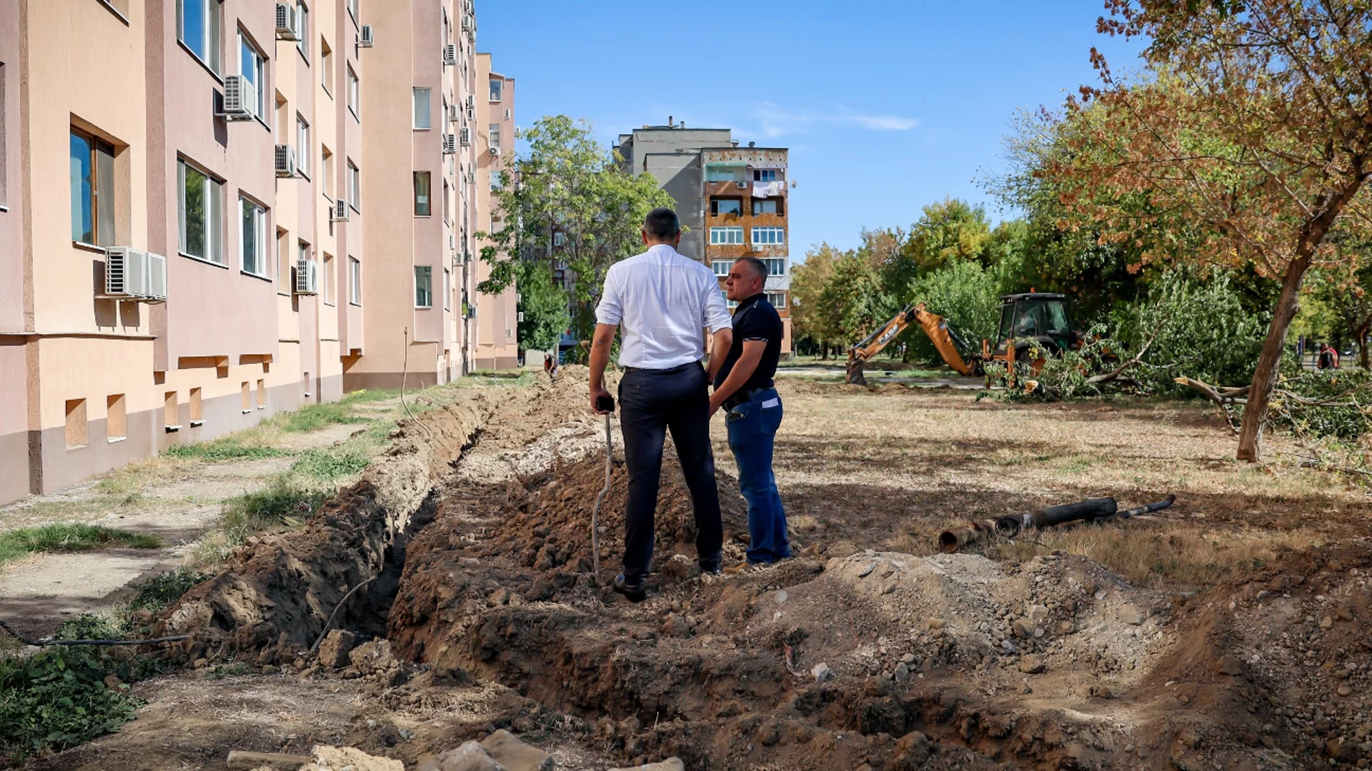 Възстановяват осветлението в парка между Пловдивска и Стефан Караджа в Пазарджик