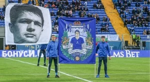 {{ otherArticle[0].article.title }}