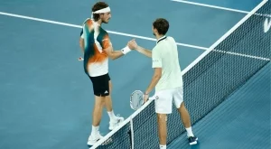 {{ otherArticle[0].article.title }}