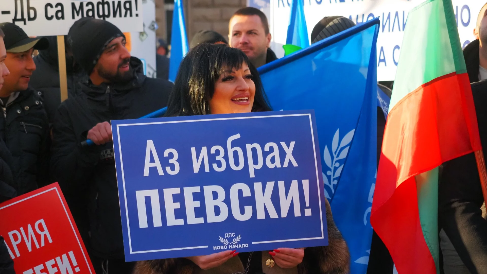 „Не сме фантоми“: Гласувалите за Пеевски искат извинение от Кирил Петков (ВИДЕО)