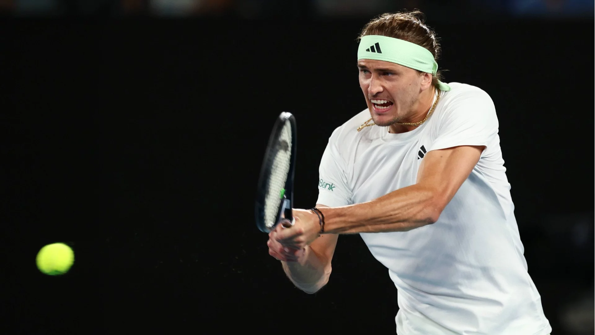 Рубльов рухна срещу непоколебимия Зверев на старта на Финалите на ATP