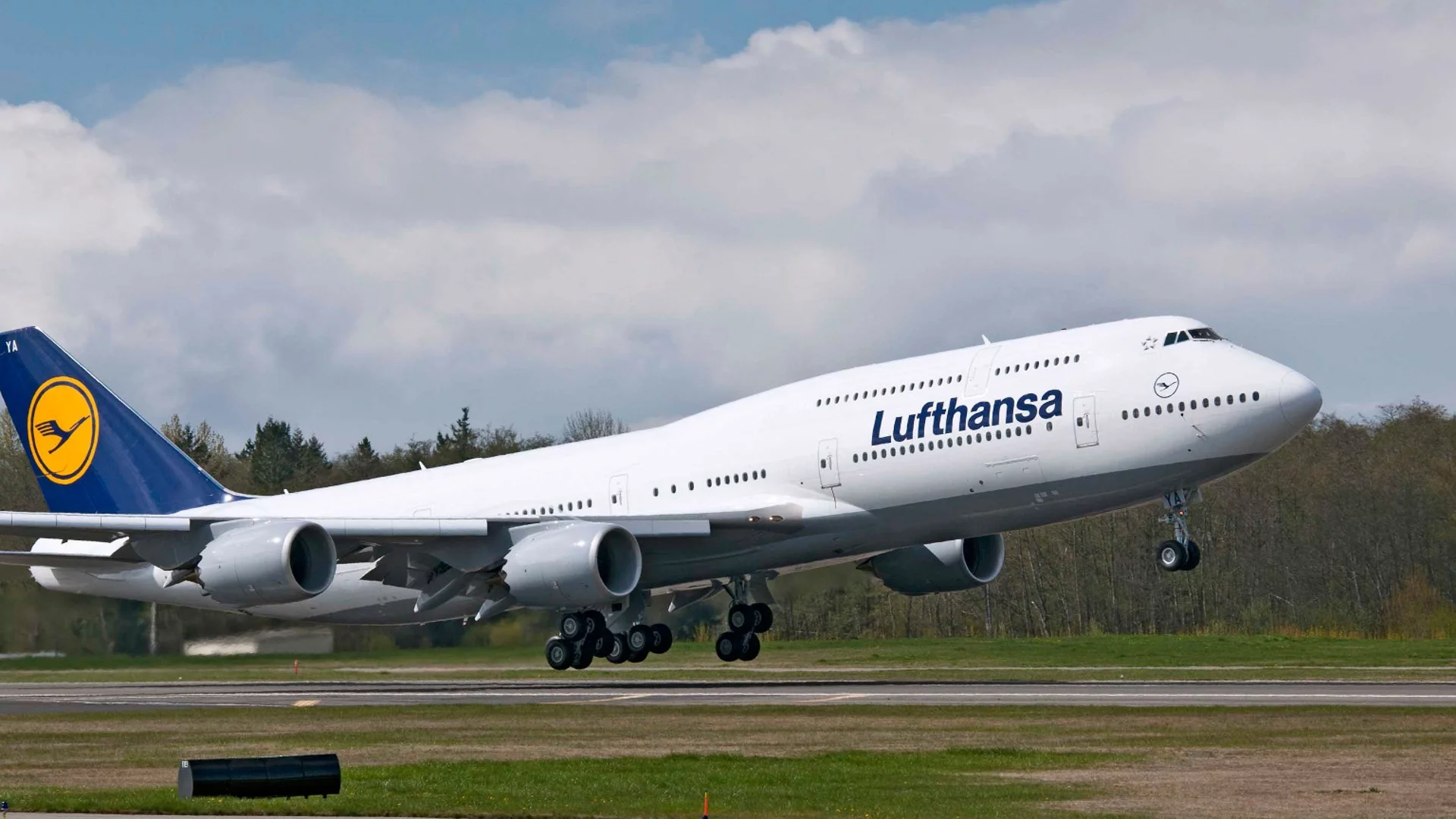 Lufthansa няма да изпълнява полети до Тел Авив до 15 декември