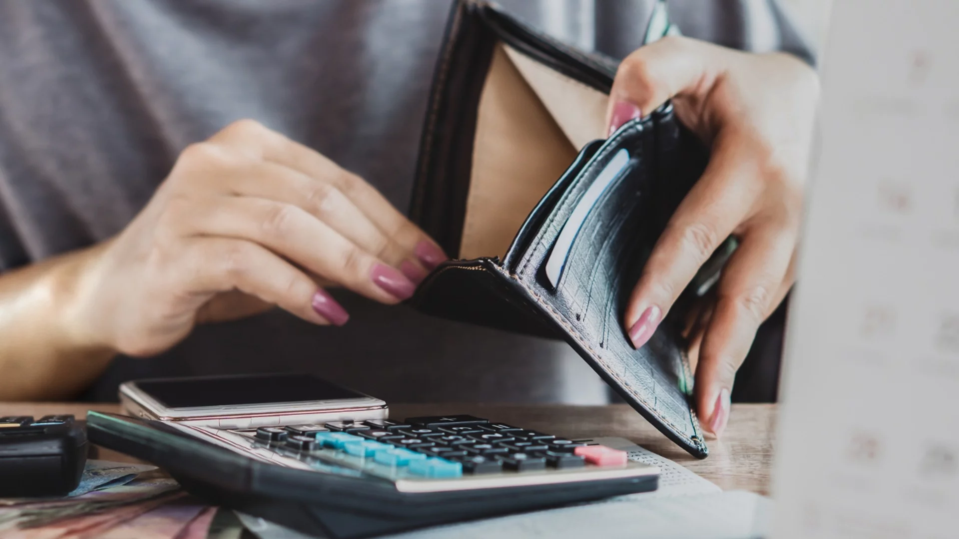 Има 3 зодии, които ще страдат от финансови проблеми до края на ноември 2024