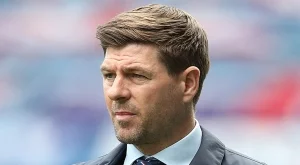 Стивън Джерард не посочи Иниеста и Шави като най-трудните си опоненти: Английски халфове са го държали "под пара"