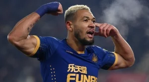 Пореден грабеж на Острова: Жоелинтон от Нюкасъл го отнесе за втори път