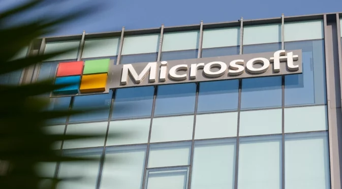 Microsoft обмисля да инвестира в биткойн