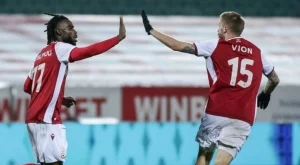 Футбол по българските телевизии днес (15.12): Какви мачове можем да гледаме?