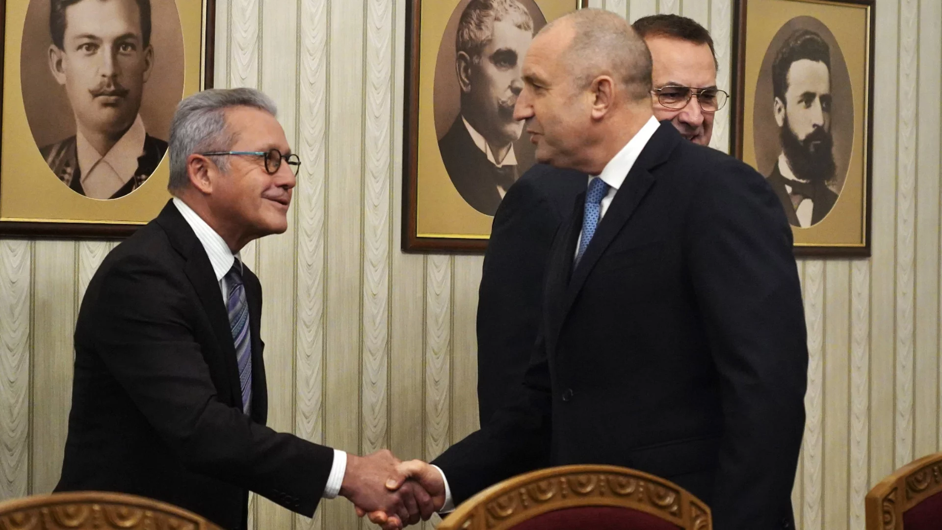 Ще видим колко силен е президентът Радев, когато напусне президентската институция