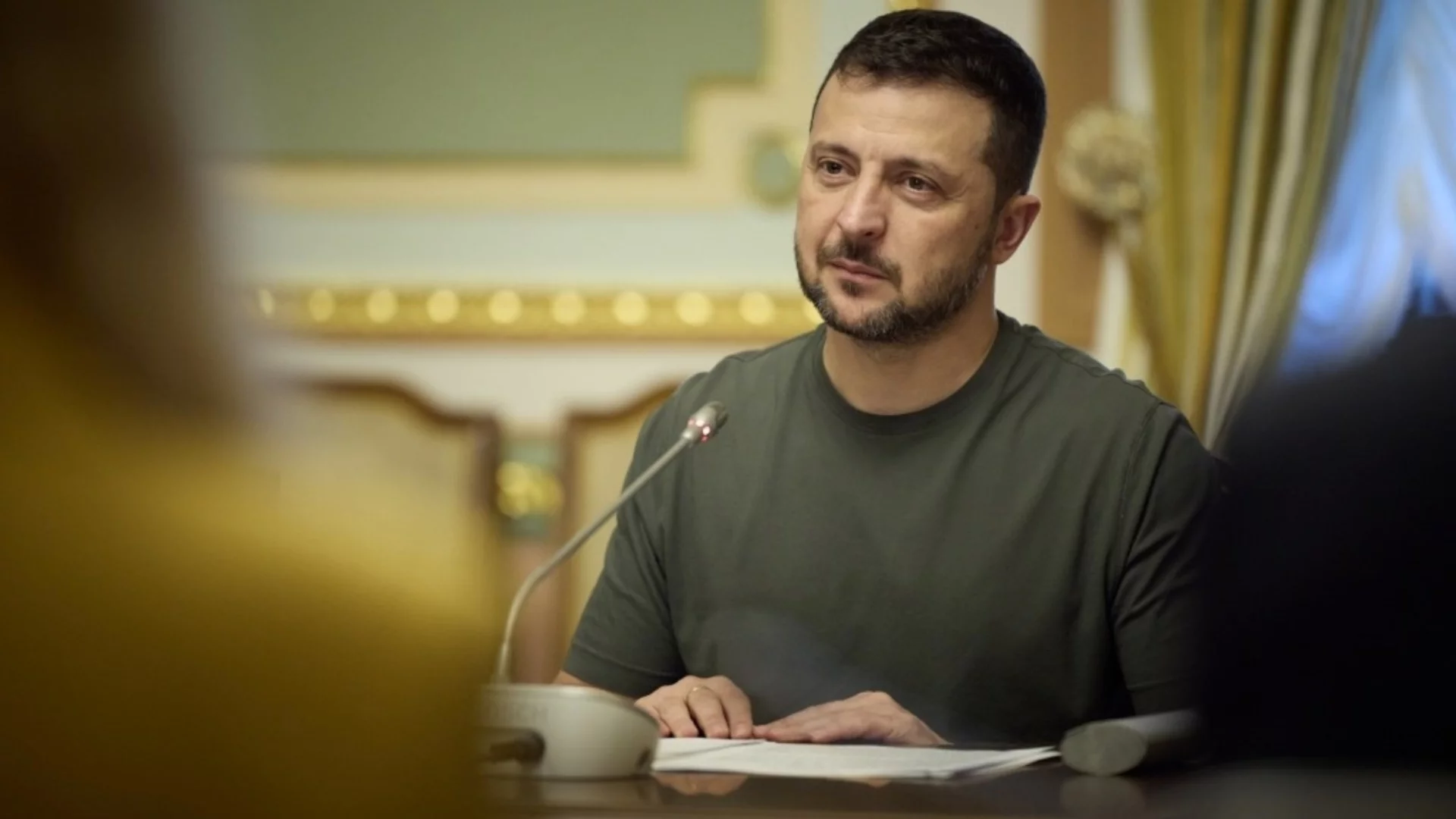 Популизъм: Тръмп-директорът на ФБР си точи зъбите за Зеленски (ОБЗОР - ВИДЕО)