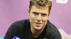 Александър Везенков продължава да преподава: Стана MVP