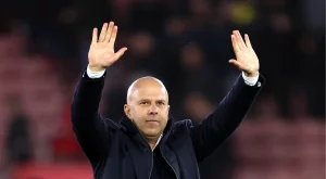 Да ти предлагат половин милион лева на седмица, но да отказваш - титуляр на Ливърпул бяга от алчност