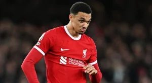 6 цифри разлика във вижданията за нов договор на Трент в Ливърпул