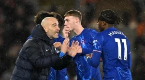 Челси далеч от титлата след резил у дома, Тотнъм пропада и на Коледа