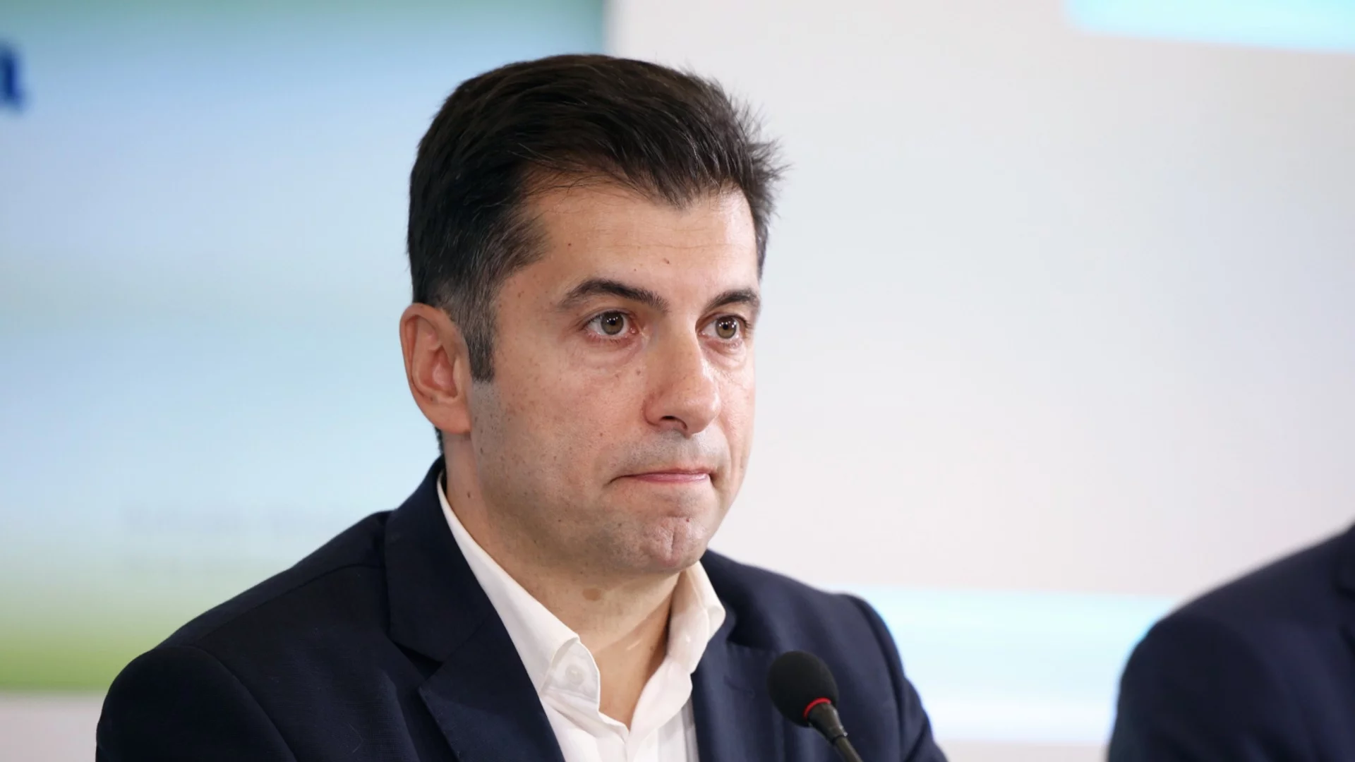 Кирил Петков с поздрав и отчет на ПП: Пожелавам си да придвижваме България напред и през 2025 г.