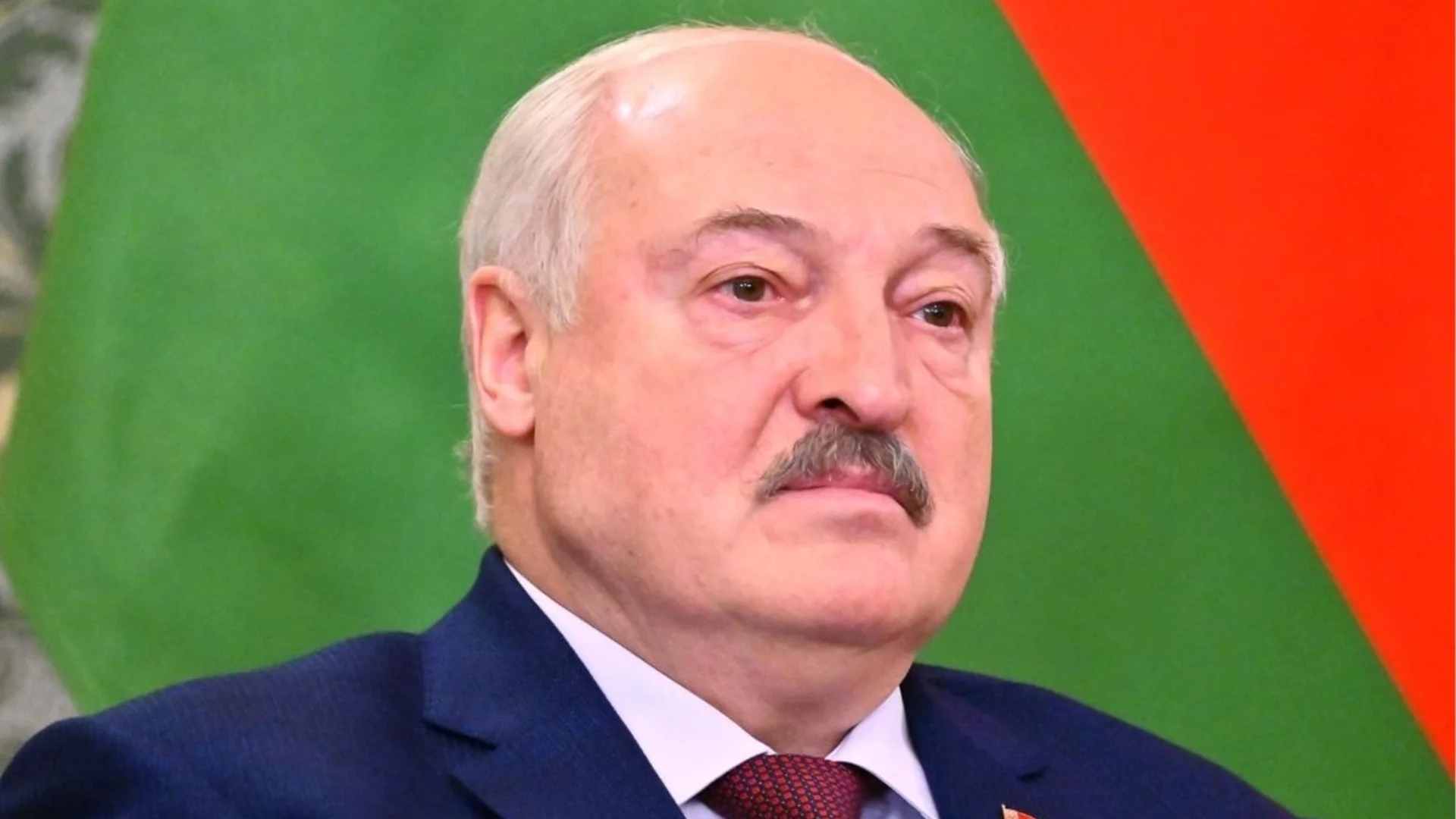 Лукашенко не се бил извинявал на Зеленски за руските ракети, изстреляни от Беларус