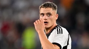 Леверкузен здраво гони Байерн Мюнхен, Вирц се развихри за голово шоу