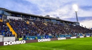 {{ otherArticle[0].article.title }}