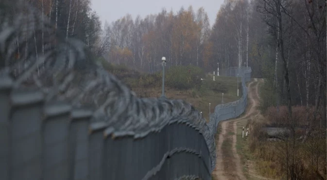 Литовските граничари откриха подземен тунел за контрабанда от Беларус (СНИМКИ)