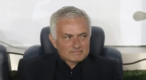 Жозе Моуриньо привлече низвергнат футболист на ПСЖ във Фенербахче