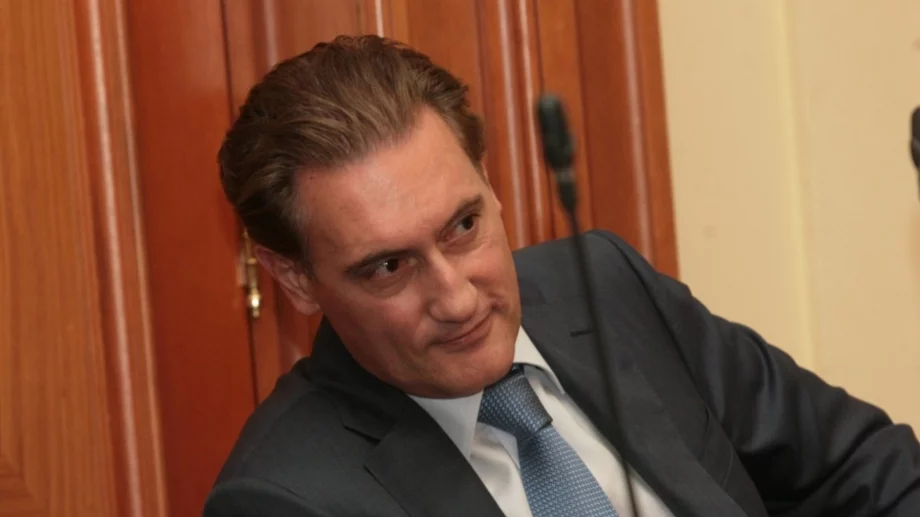 Домусчиев не просто гледал мача в Лион: Очи в очи уговарял ТОП сделката на трибуните