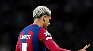 Барселона се е подсигурила: Клубове от Шампионска лига не може да вземат Араухо за 65 млн. евро