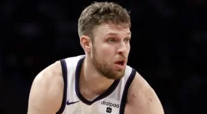 Блестящ Александър Везенков: Изстреля Олимпиакос напред със страхотно постижение