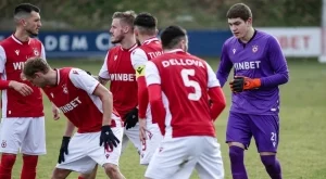 {{ otherArticle[0].article.title }}