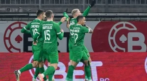 Ботев Пловдив помечта за Суперкупата, но Лудогорец съкруши "канарчетата" след зрелище на "Колежа"