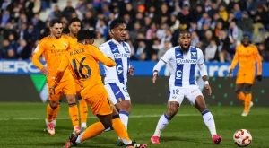 Трагична защита едва не отчая Реал за Купата, но юноша спаси "белия балет" в последната секунда! 