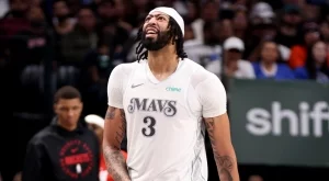 Антъни Дейвис влезе в историята още с първия си мач за Далас Маверикс