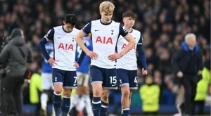 Тотнъм последва съдбата на Ливърпул и изхвърча от ФА Къп, но от голям съперник