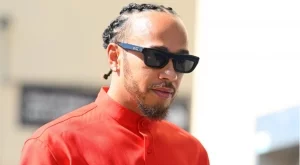 "Във Ферари чакат титлата от Люис Хамилтън"