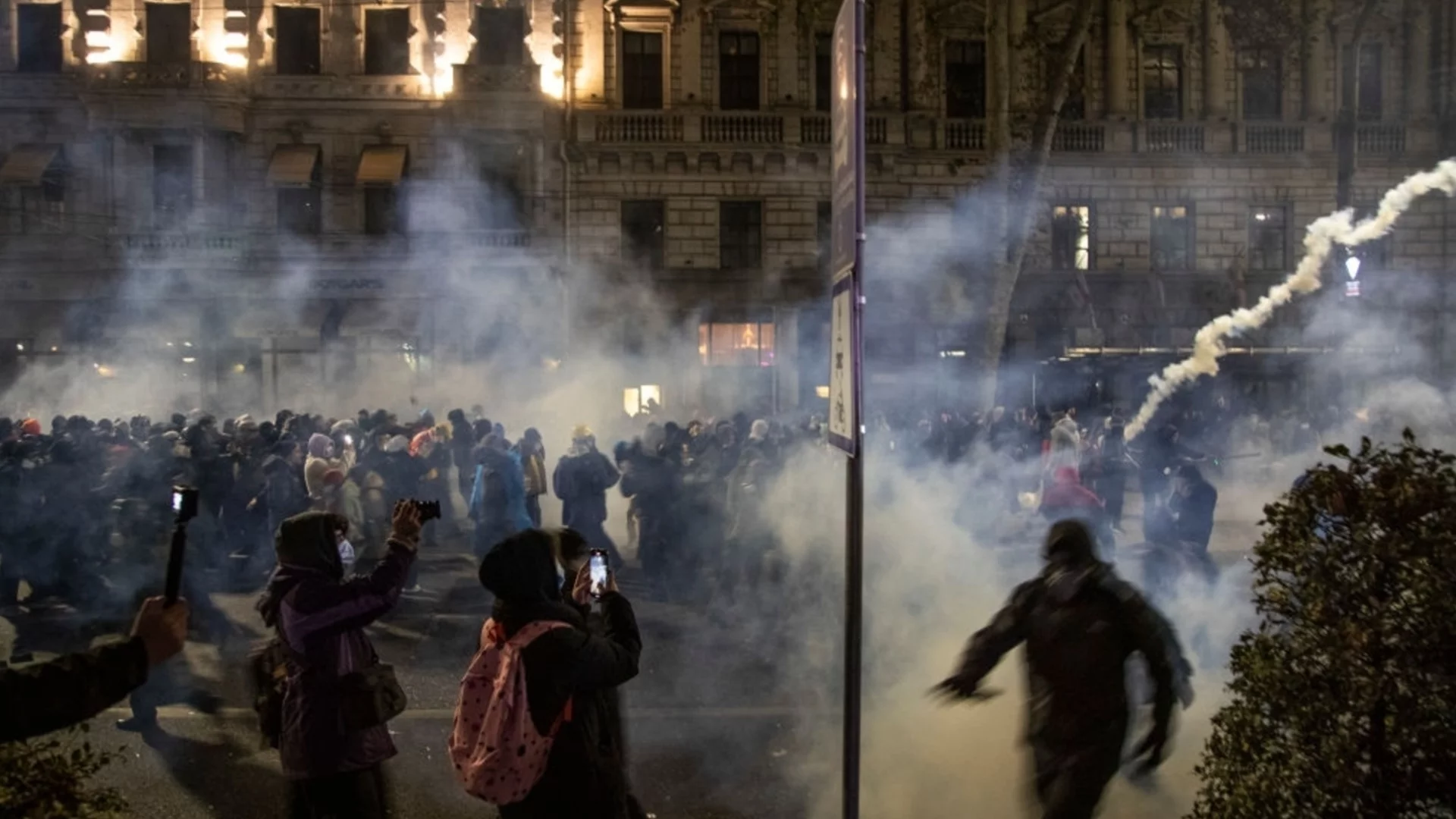 Заради протестите: Грузинската прокуратура ще разследва "подривна дейност, подтиквана от чужбина"