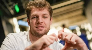 Везенков продължава да гони невъзможното в Гърция 